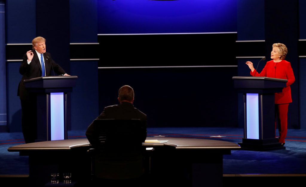 Candidatos discutem em debate presidencial (Foto: REUTERS/Mike Segar)