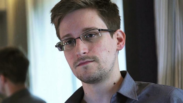 Ex-analista da NSA, Edward Snowden está asilado na Rússia desde 2013 (Foto: Reuters)