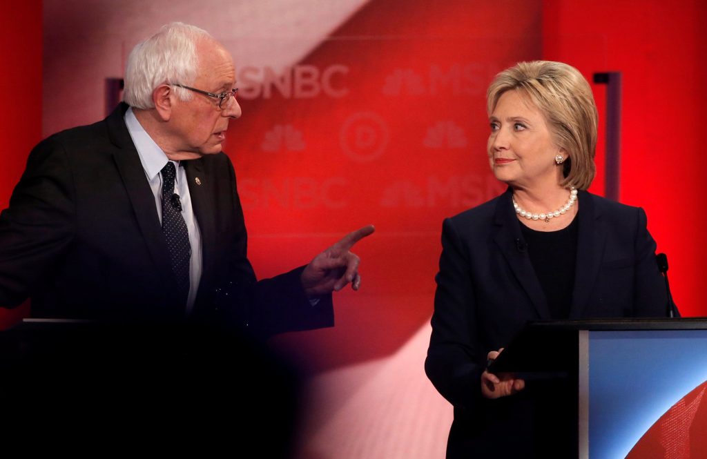Hillary Clinton derrotou Bernie Sanders nas prévias do Partido Democrata (Foto: Mike Segar/ Reuters)