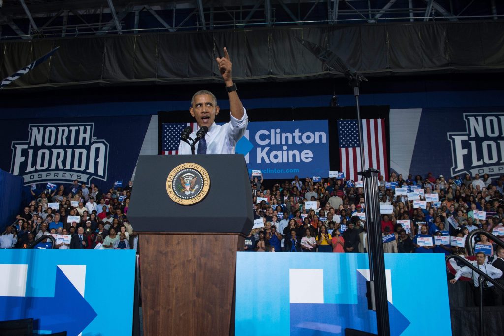 Obama discursa em ato de campanha de Hillary na Flórida (AFP PHOTO / NICHOLAS KAMM)