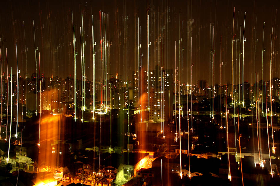 Centro de São Paulo durante a noite. 12/08/2006. Foto: NILTON FUKUDA/AE