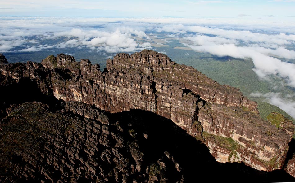 Topo do Monte Kukenán (Matawi-Tepui), próximo ao Monte Roraima. Foto: PAULO LIEBERT/AE