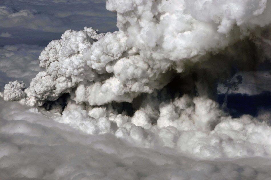 Vulcão Eyjafjallajokull estava inativo há cerca de 200 anos. Islândia, 14/04/2010. Foto: Icelandic Coastguard/AP