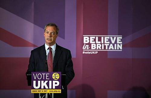 UK_Nigel_Farage_Adrian_Dennis2_AFP