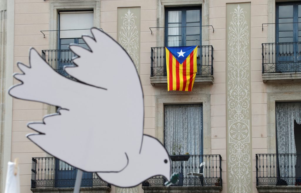 Há 83 anos, a Catalunha já viveu uma efêmera proclamação como Estado (Foto: REUTERS/Eric Gaillard)